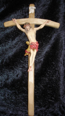 Holzkreuz mit Korpus